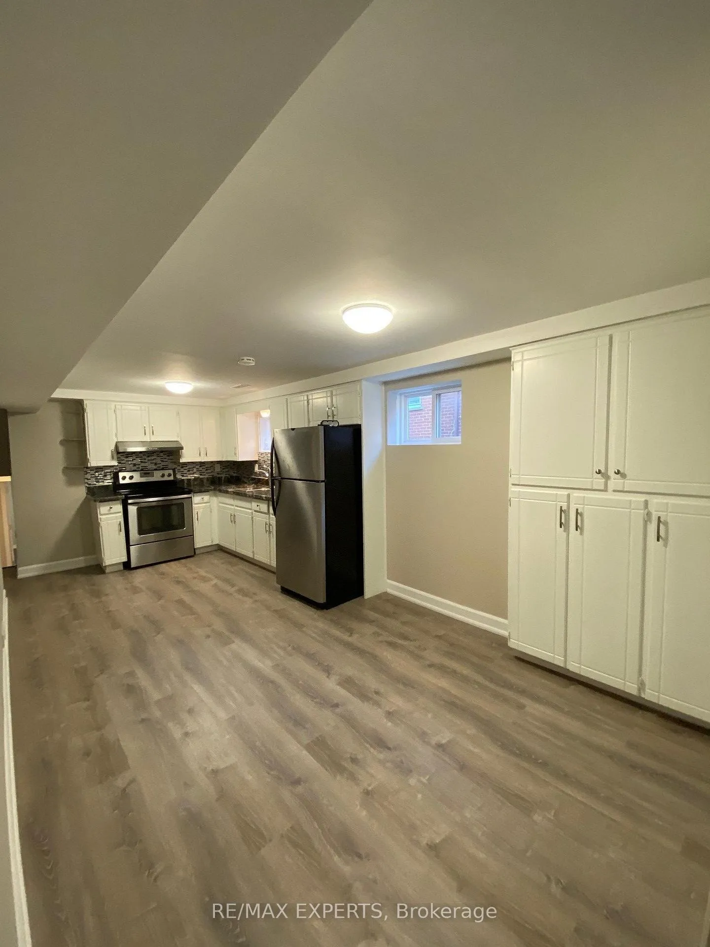 Photo 3 of Unit Bsmnt, 123 Albany Drive, Vaughan, West Woodbridge — HOMEH