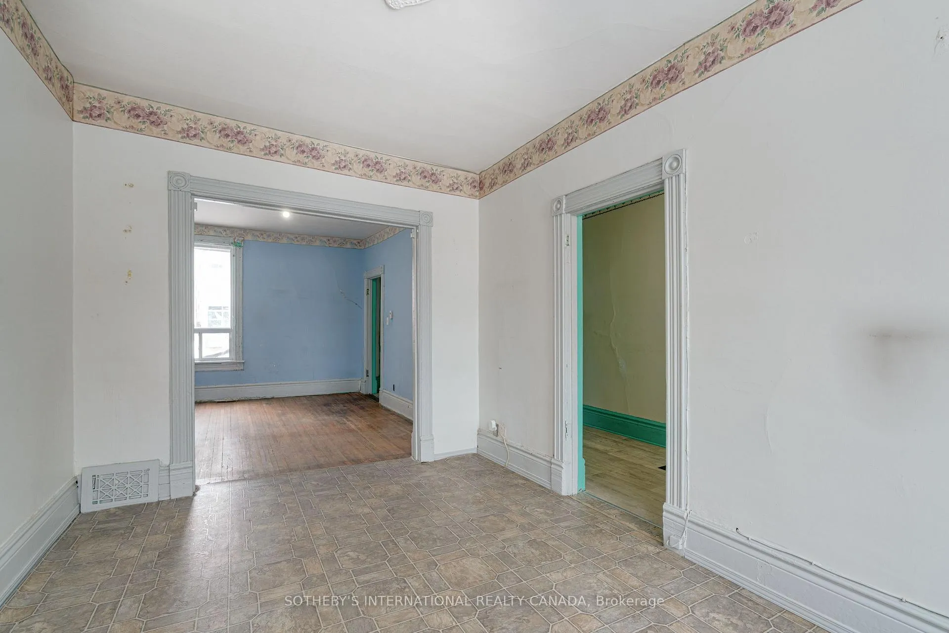 Photo 7 of 364 Logan Avenue, Toronto, South Riverdale — HOMEH