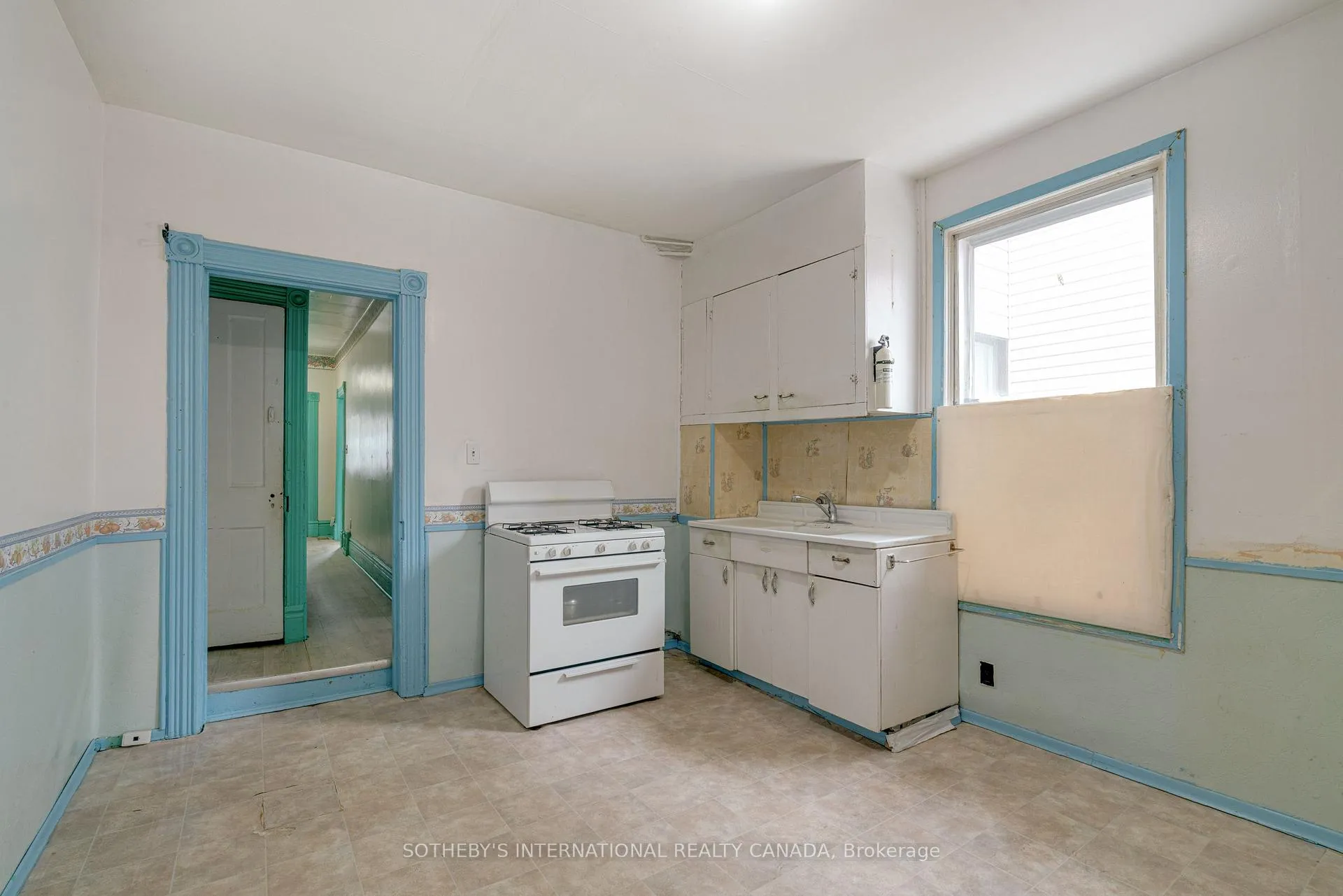 Photo 11 of 364 Logan Avenue, Toronto, South Riverdale — HOMEH