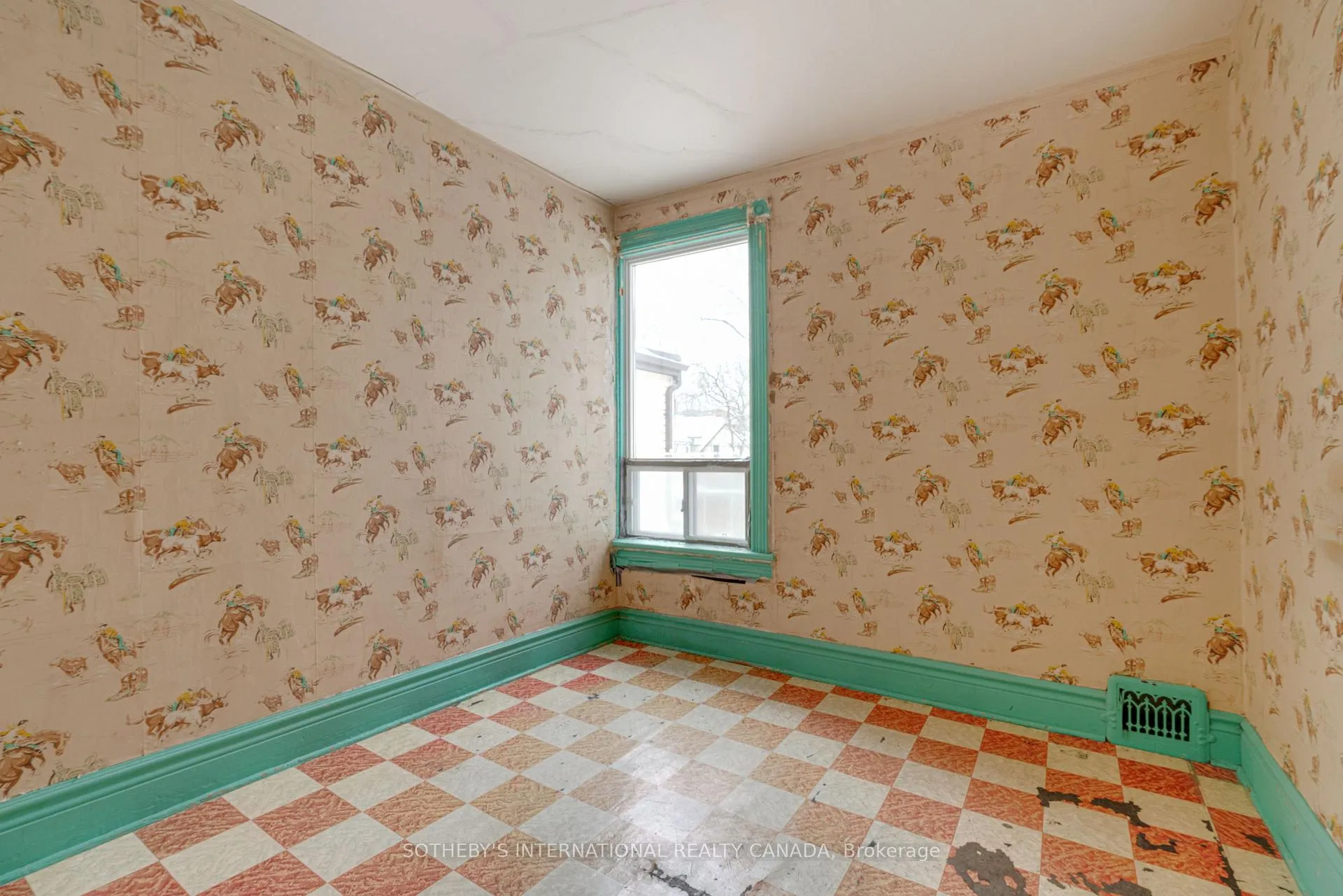Photo 15 of 364 Logan Avenue, Toronto, South Riverdale — HOMEH