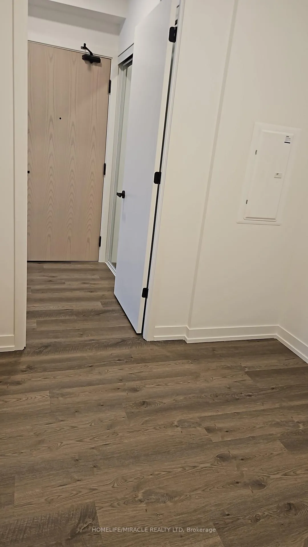 Photo 1 of Unit 5908, 8 Interchange Way, Vaughan, Vaughan Corporate Centre — HOMEH