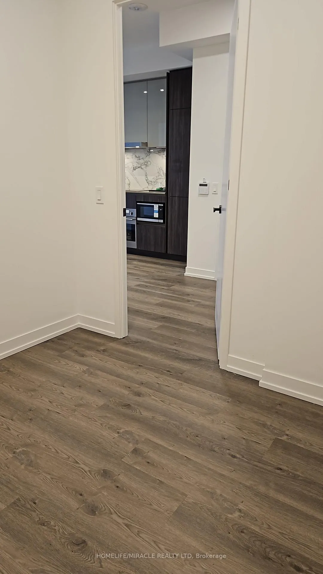 Photo 12 of Unit 5908, 8 Interchange Way, Vaughan, Vaughan Corporate Centre — HOMEH