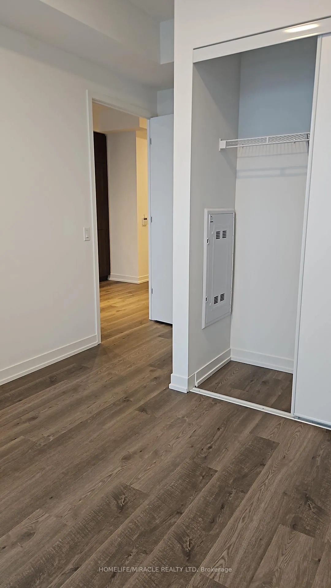 Photo 13 of Unit 5908, 8 Interchange Way, Vaughan, Vaughan Corporate Centre — HOMEH