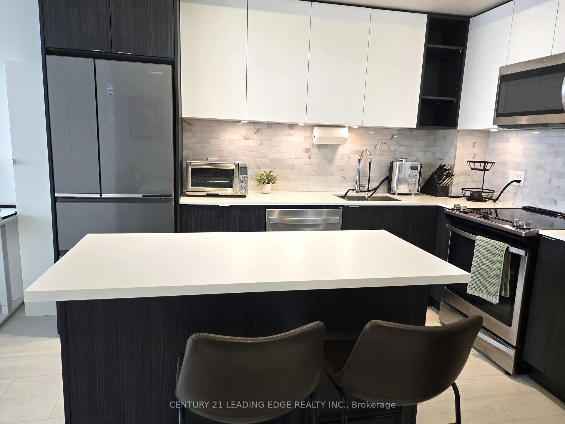 Photo 2 of Unit 25, 100 Eagle Rock Way, Vaughan, Rural Vaughan — HOMEH