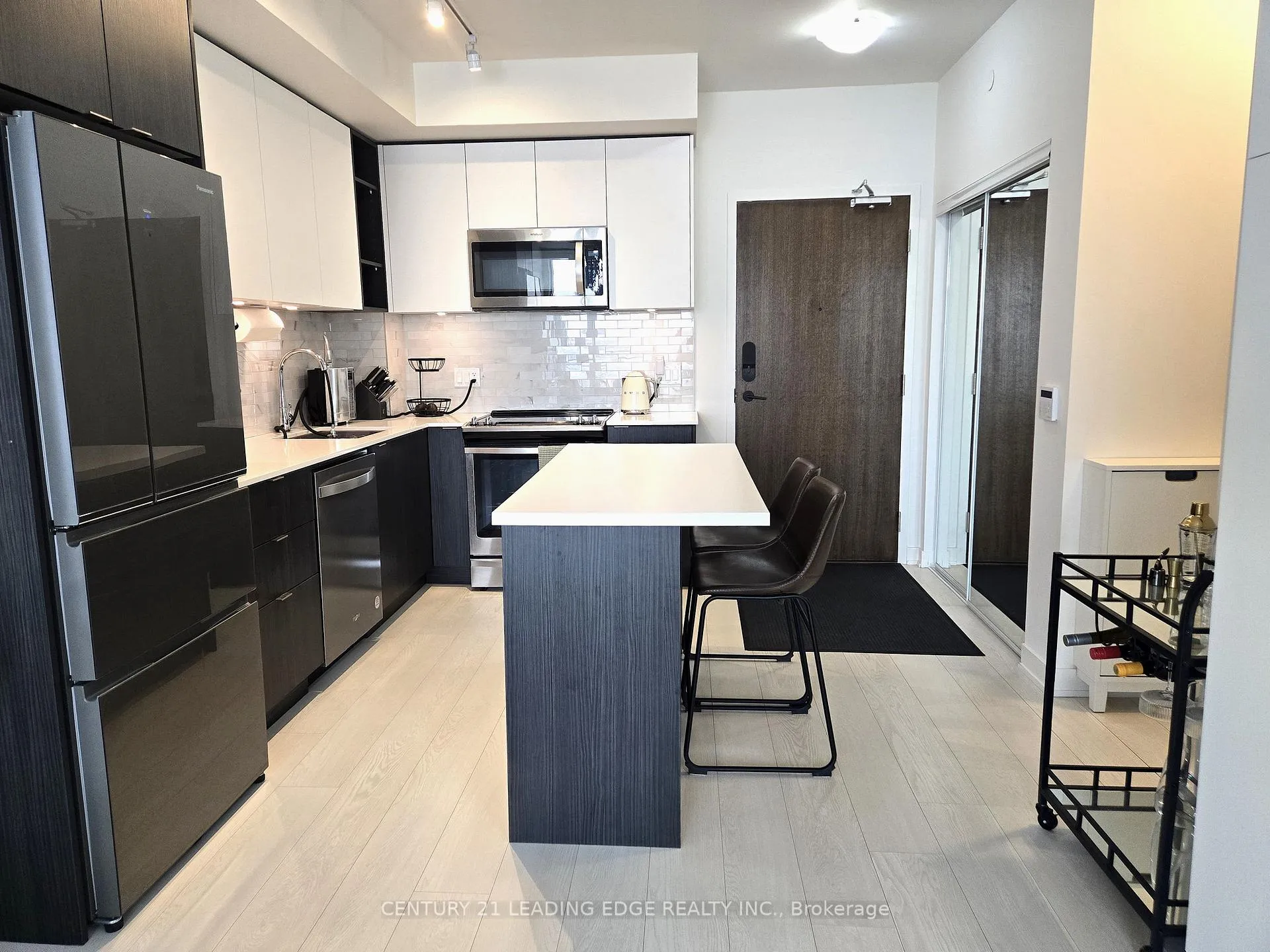 Photo 3 of Unit 25, 100 Eagle Rock Way, Vaughan, Rural Vaughan — HOMEH
