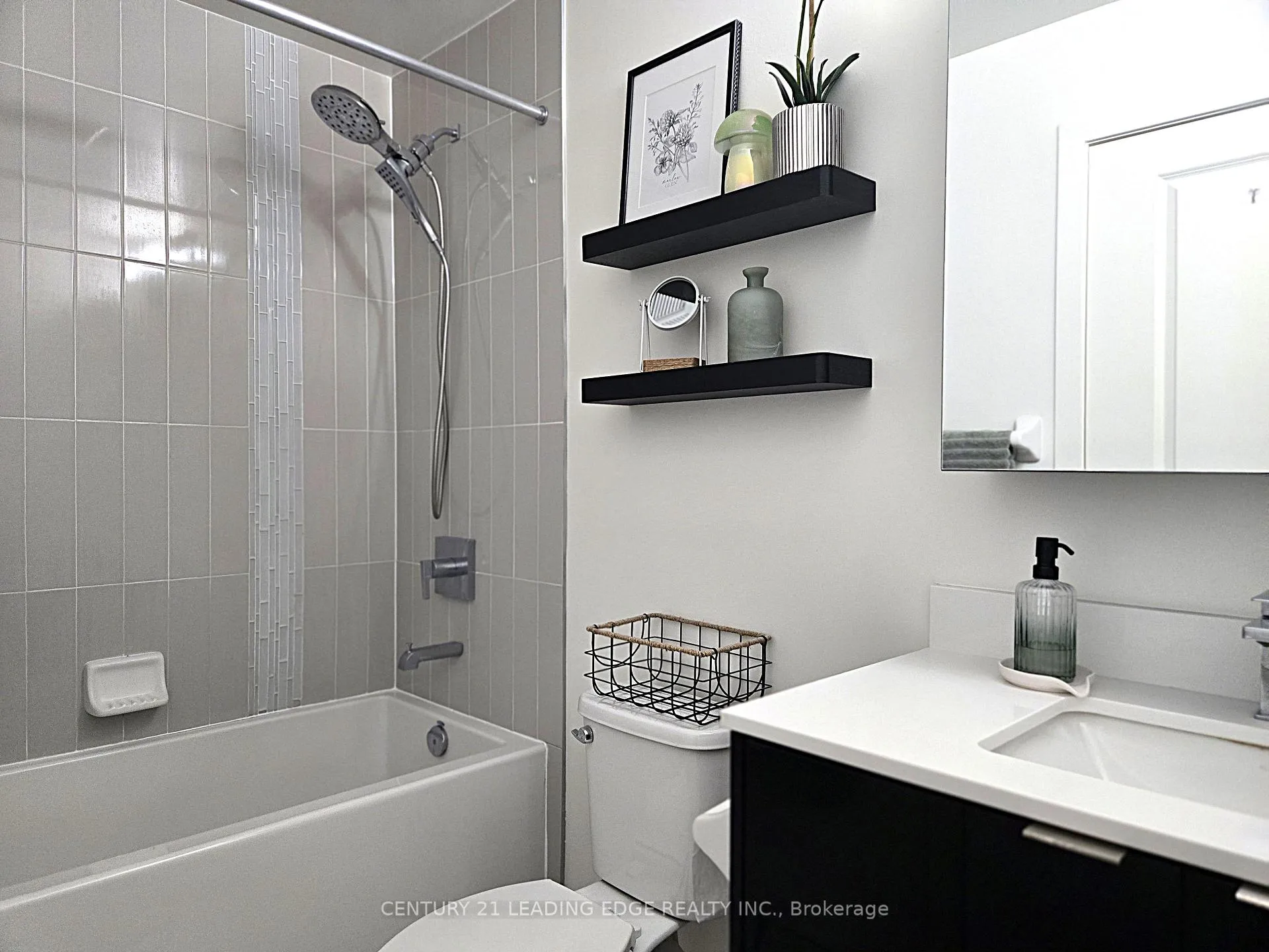 Photo 15 of Unit 25, 100 Eagle Rock Way, Vaughan, Rural Vaughan — HOMEH