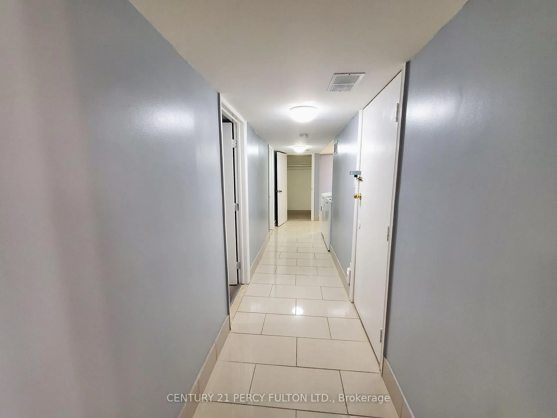 Photo 8 of Unit Bsmt, 48 Laguna Crescent, Markham, Middlefield — HOMEH