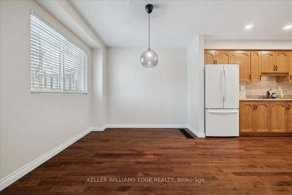 Photo 17 of Unit 6, 475 Woodview Road, Burlington, Roseland — HOMEH