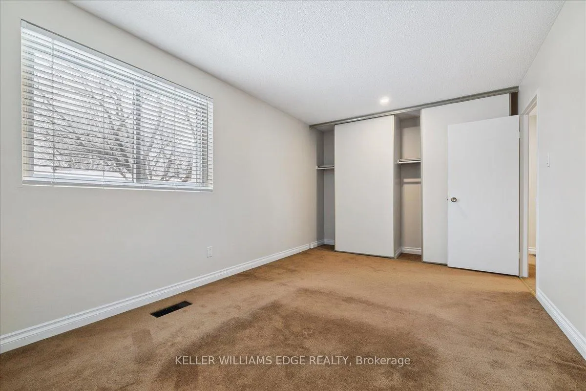 Photo 26 of Unit 6, 475 Woodview Road, Burlington, Roseland — HOMEH