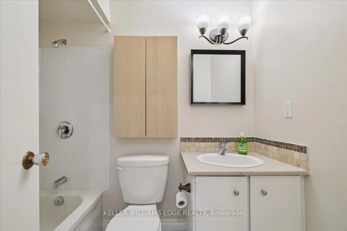 Photo 31 of Unit 6, 475 Woodview Road, Burlington, Roseland — HOMEH