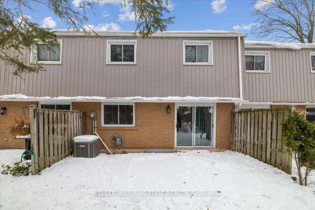 Photo 39 of Unit 6, 475 Woodview Road, Burlington, Roseland — HOMEH