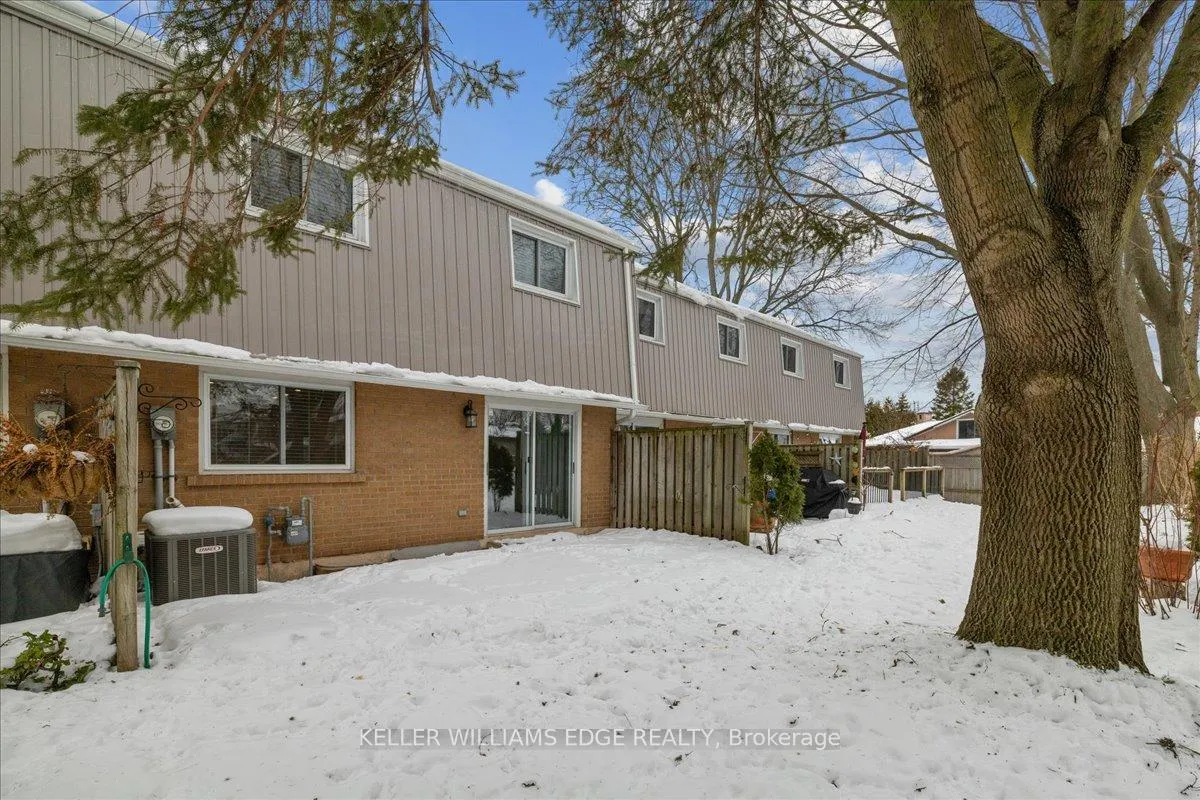 Photo 40 of Unit 6, 475 Woodview Road, Burlington, Roseland — HOMEH