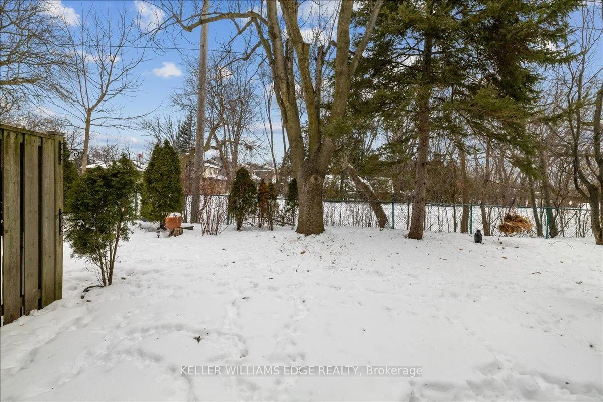Photo 41 of Unit 6, 475 Woodview Road, Burlington, Roseland — HOMEH