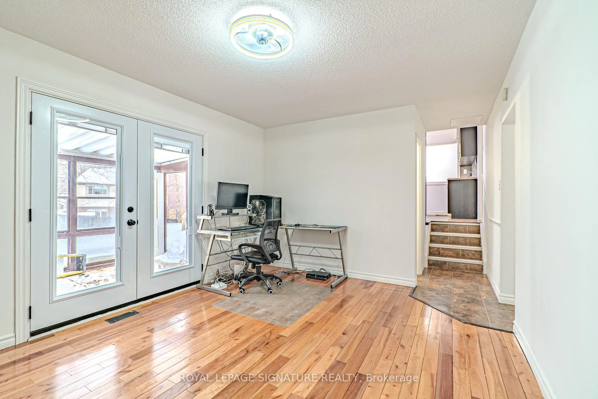 Photo 5 of 20 Michael Place, Guelph, Willow West/Sugarbush/West Acres — HOMEH