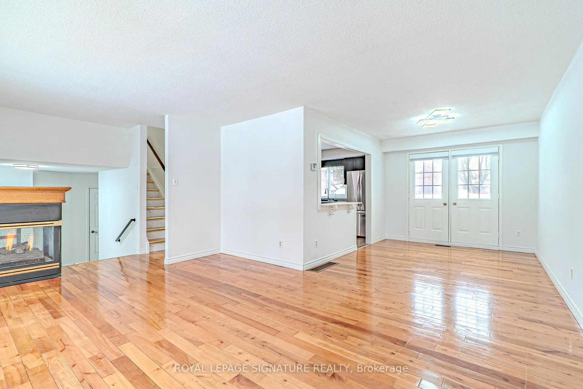 Photo 7 of 20 Michael Place, Guelph, Willow West/Sugarbush/West Acres — HOMEH