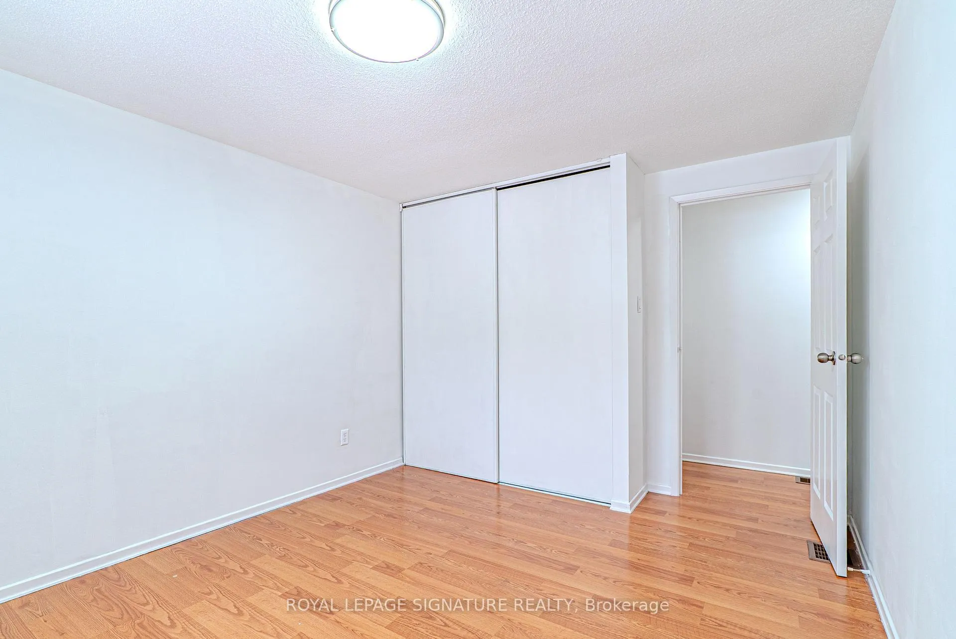 Photo 21 of 20 Michael Place, Guelph, Willow West/Sugarbush/West Acres — HOMEH