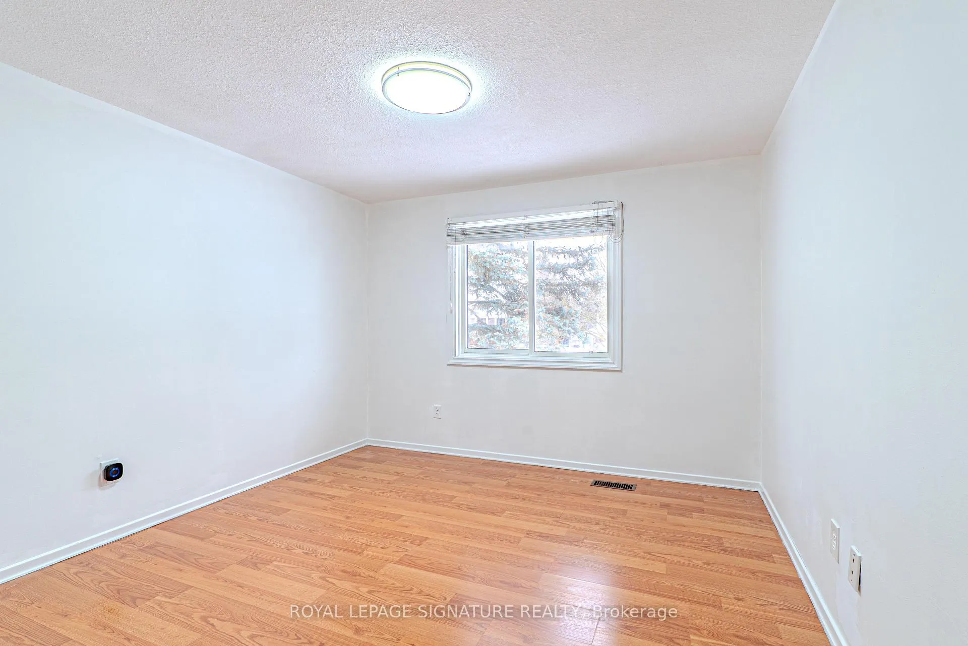 Photo 24 of 20 Michael Place, Guelph, Willow West/Sugarbush/West Acres — HOMEH