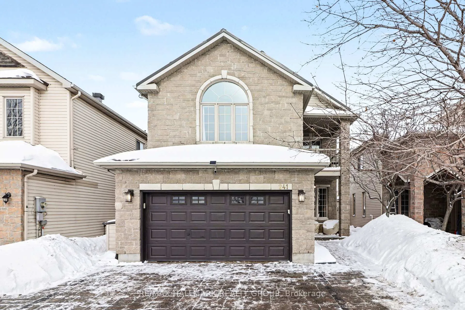 Photo 1 of 241 Trail Side Circle, Ottawa, Springridge/East Village — HOMEH
