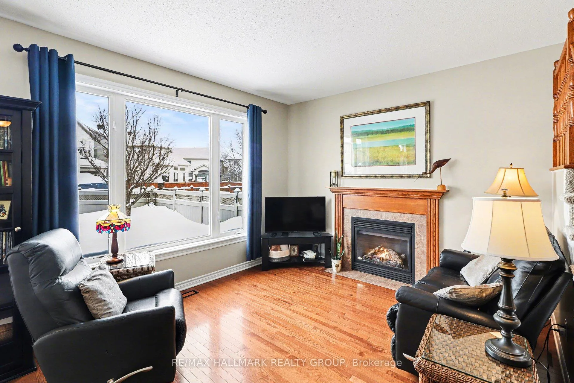 Photo 12 of 241 Trail Side Circle, Ottawa, Springridge/East Village — HOMEH