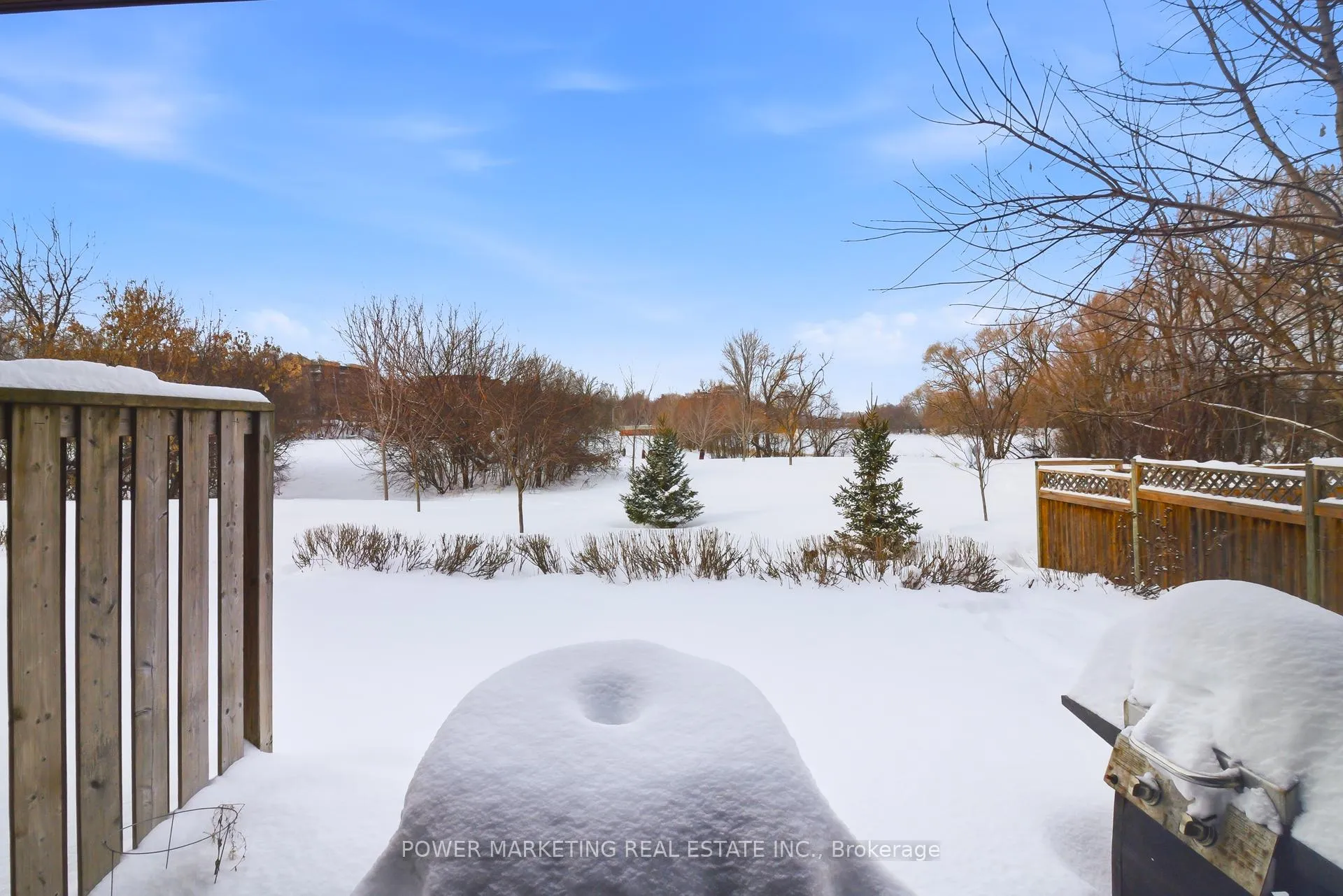 Photo 4 of 37G Robinson Avenue, Ottawa, Sandy Hill — HOMEH