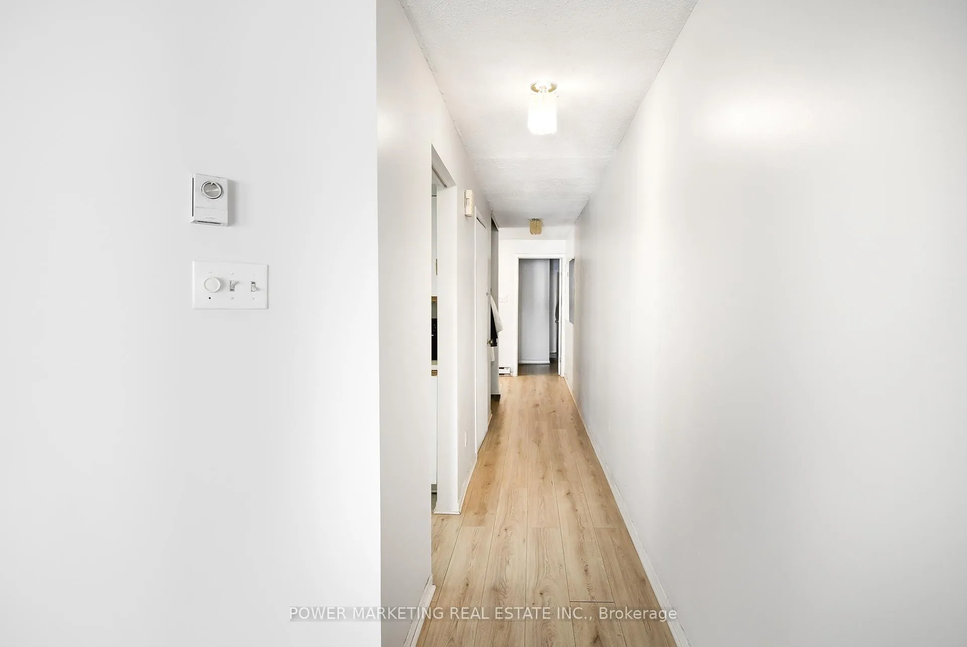 Photo 13 of 37G Robinson Avenue, Ottawa, Sandy Hill — HOMEH
