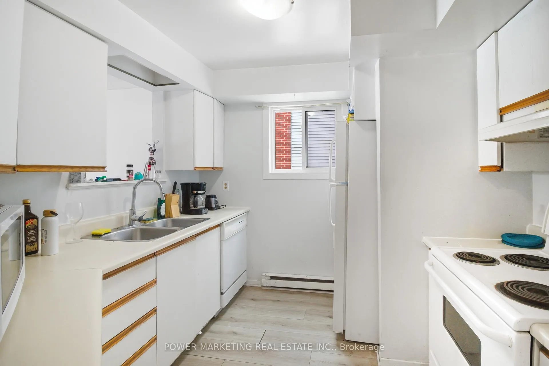 Photo 14 of 37G Robinson Avenue, Ottawa, Sandy Hill — HOMEH