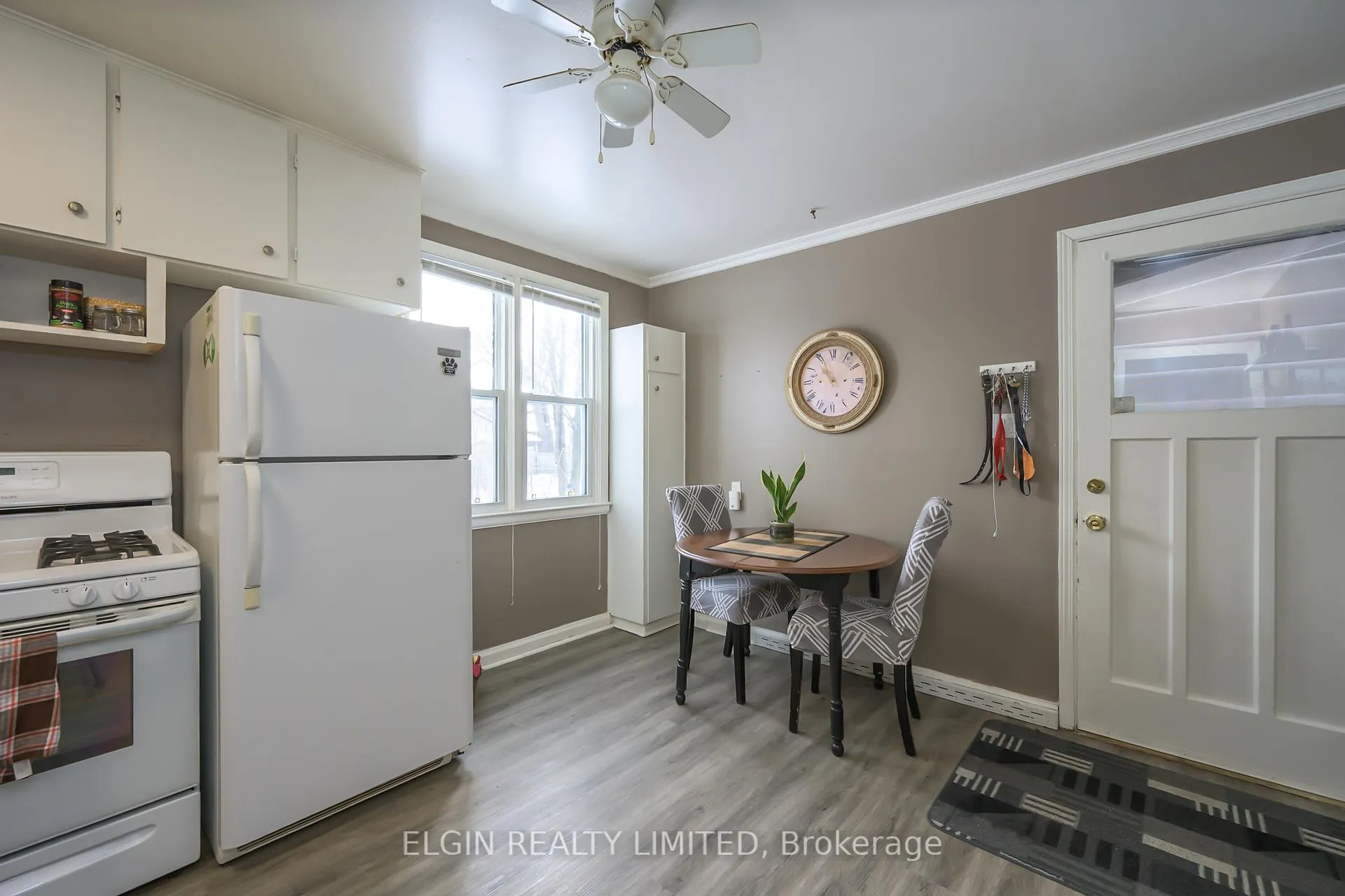 Photo 5 of 12 Wood Street S, St. Thomas — HOMEH