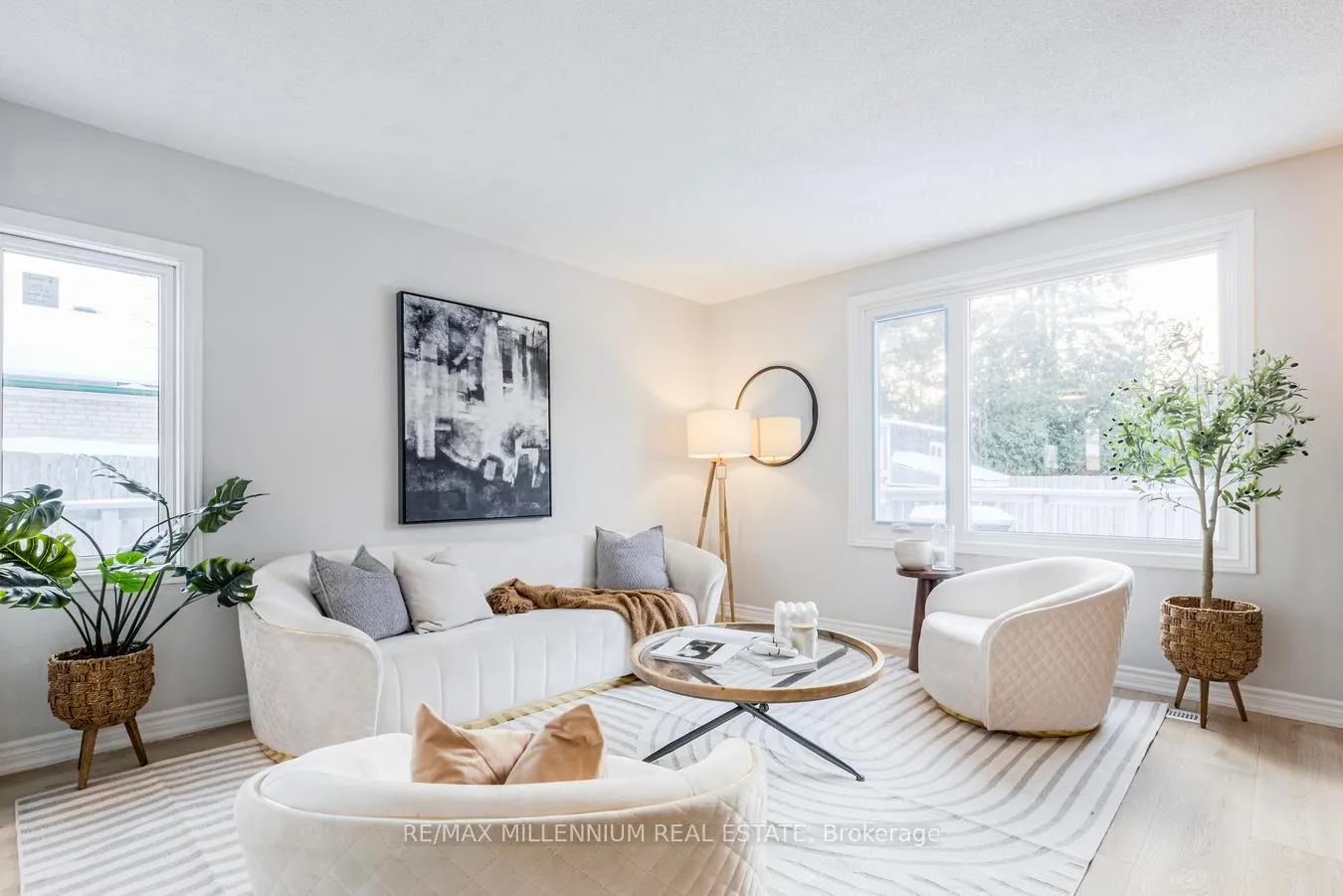 Photo 10 of 902 Centre Street, Whitby, Williamsburg — HOMEH