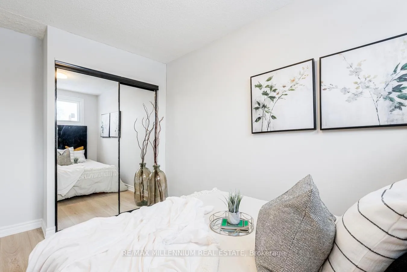 Photo 18 of 902 Centre Street, Whitby, Williamsburg — HOMEH