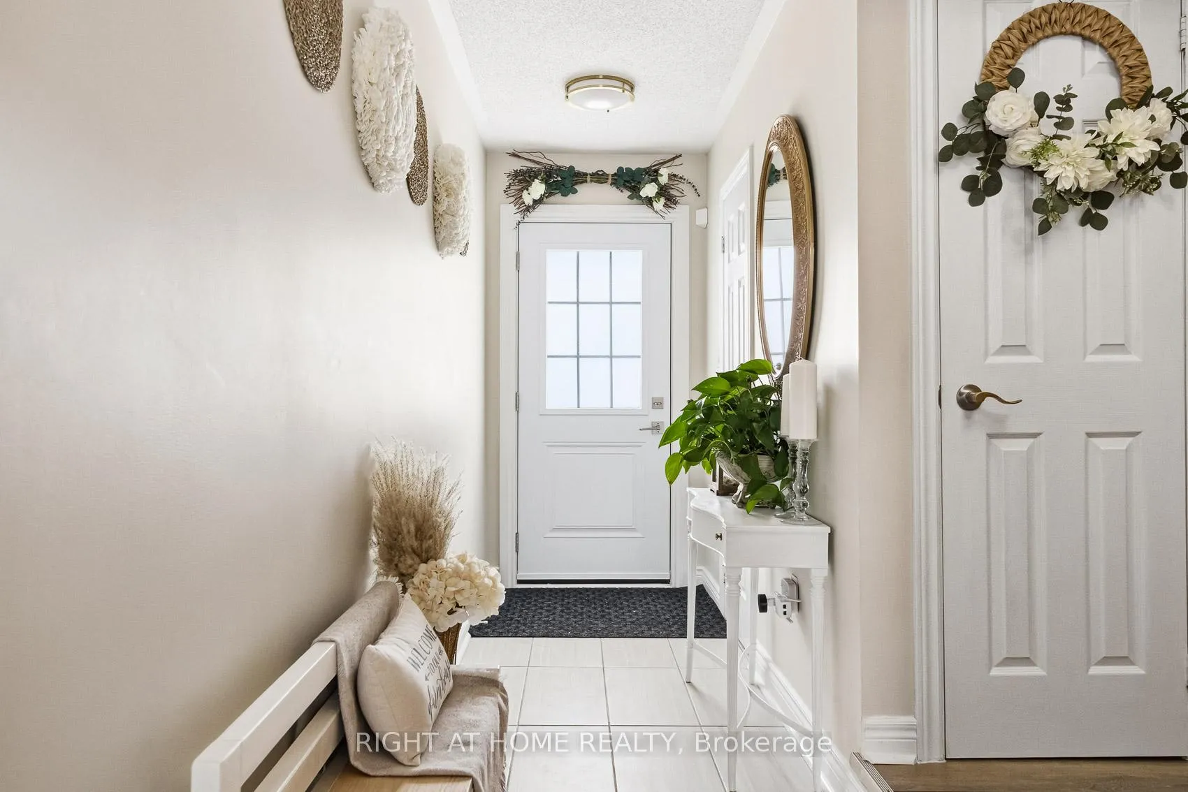 Photo 2 of Unit 37, 430 Mapleview Drive E, Barrie, Painswick South — HOMEH