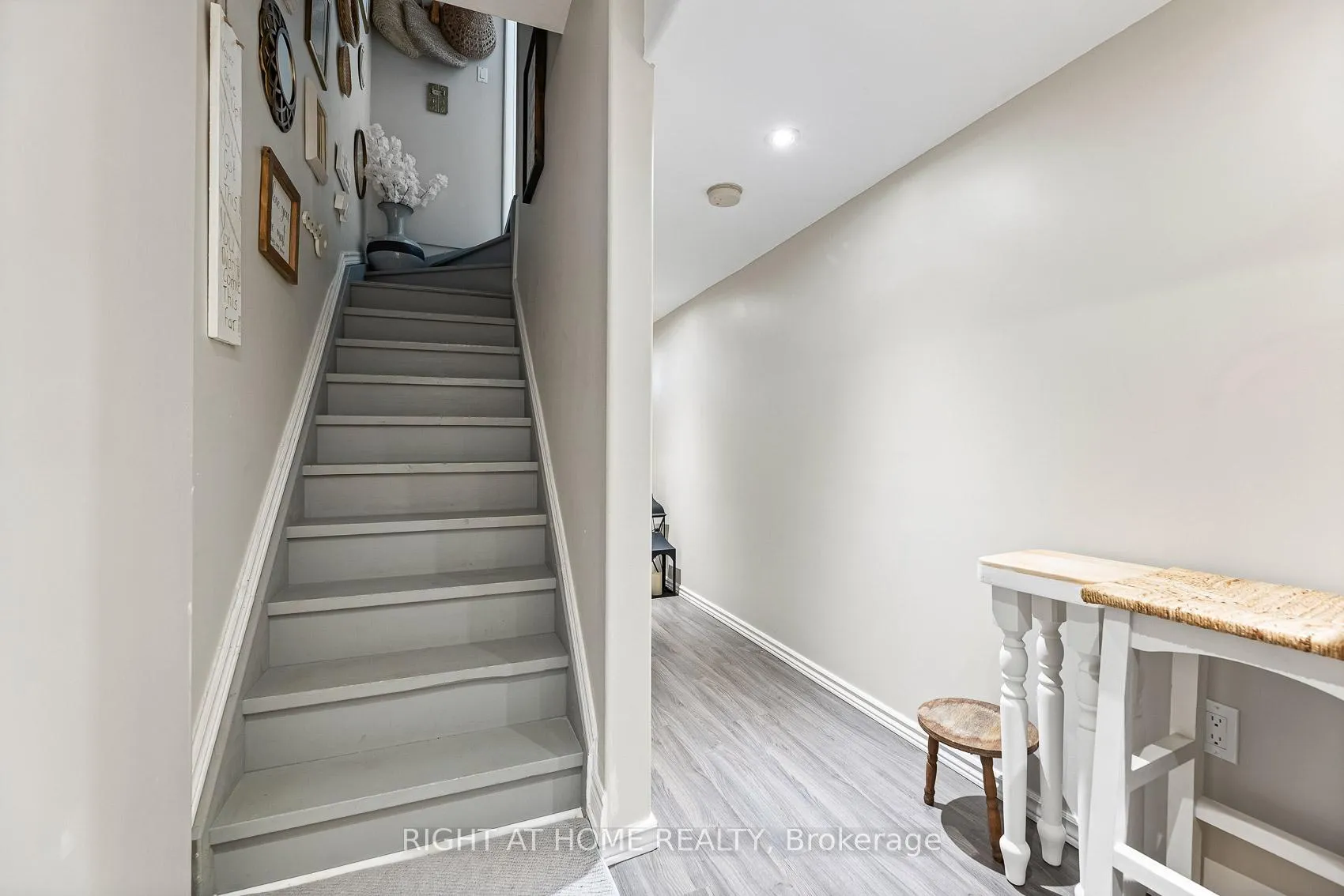 Photo 23 of Unit 37, 430 Mapleview Drive E, Barrie, Painswick South — HOMEH