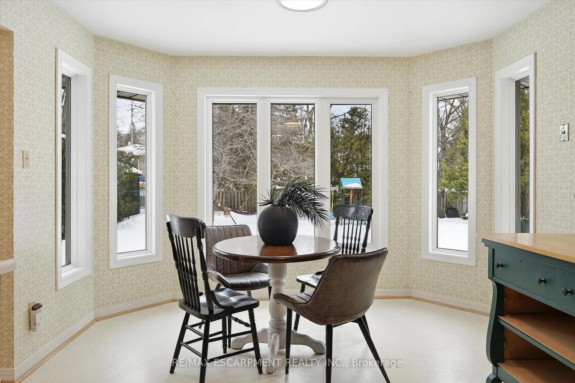 Photo 12 of 287 Cornwallis Road, Hamilton, Ancaster — HOMEH
