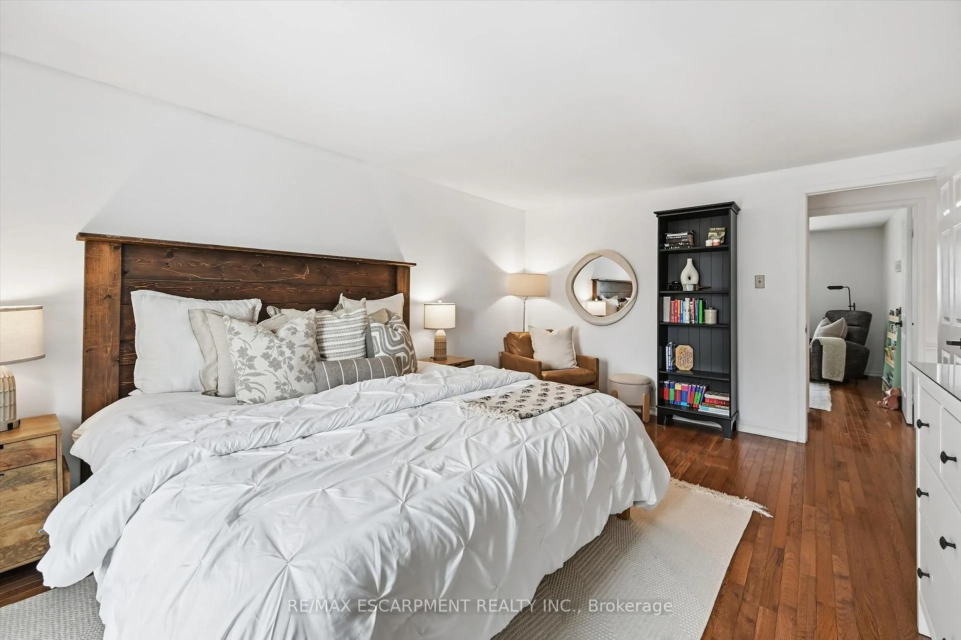 Photo 25 of 287 Cornwallis Road, Hamilton, Ancaster — HOMEH