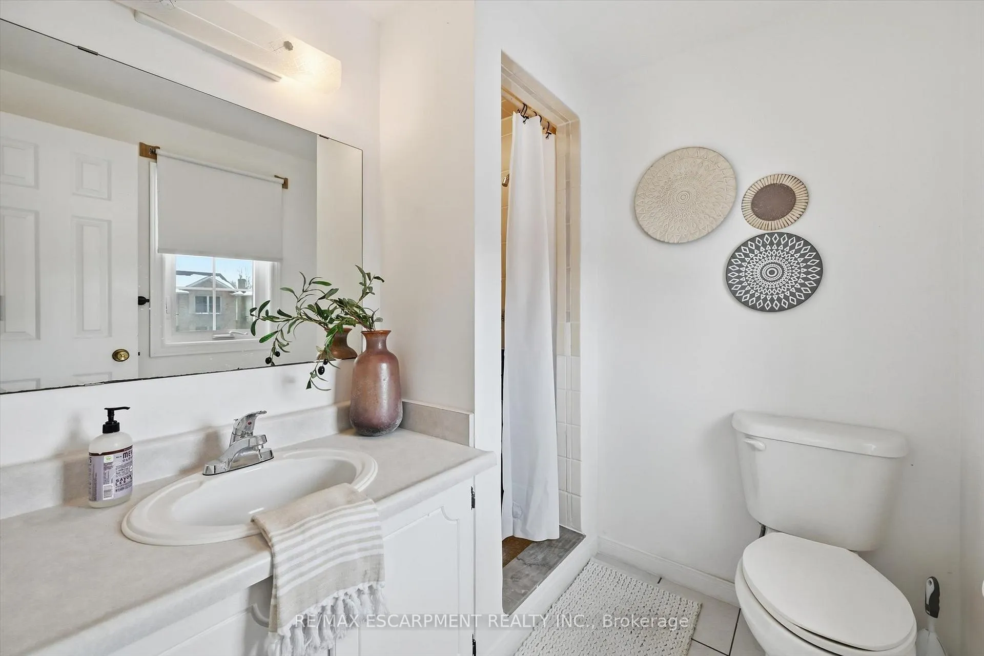 Photo 26 of 287 Cornwallis Road, Hamilton, Ancaster — HOMEH