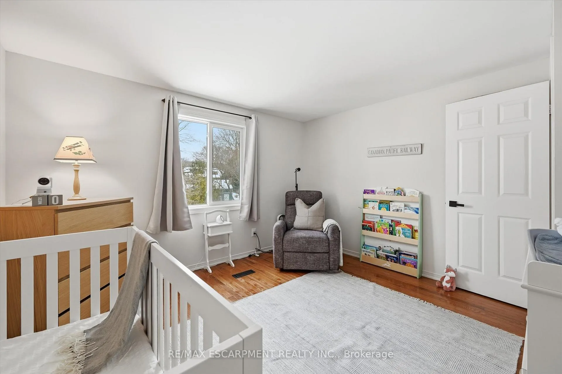 Photo 28 of 287 Cornwallis Road, Hamilton, Ancaster — HOMEH