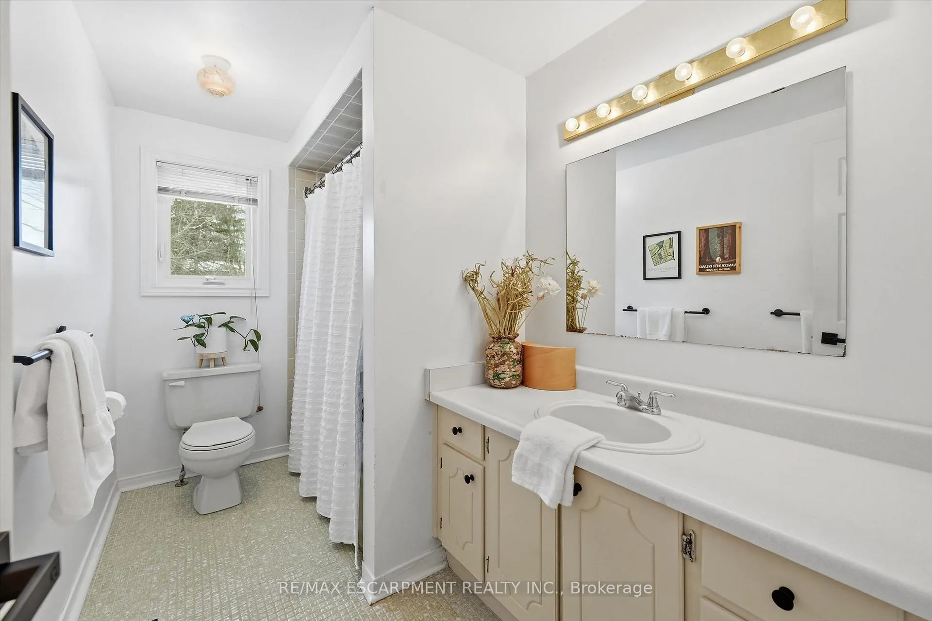 Photo 29 of 287 Cornwallis Road, Hamilton, Ancaster — HOMEH