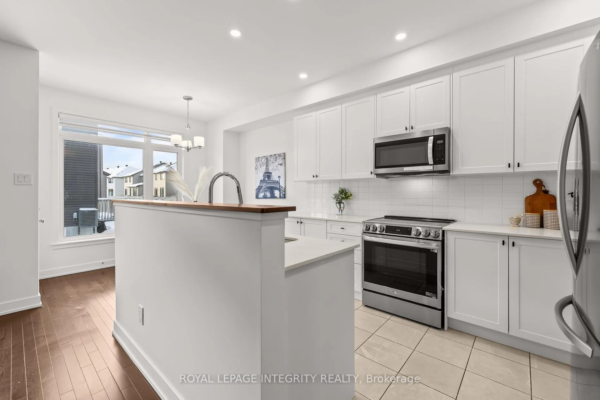 Photo 11 of 264 Monticello Avenue, Ottawa, Kanata - Emerald Meadows/Trailwest — HOMEH