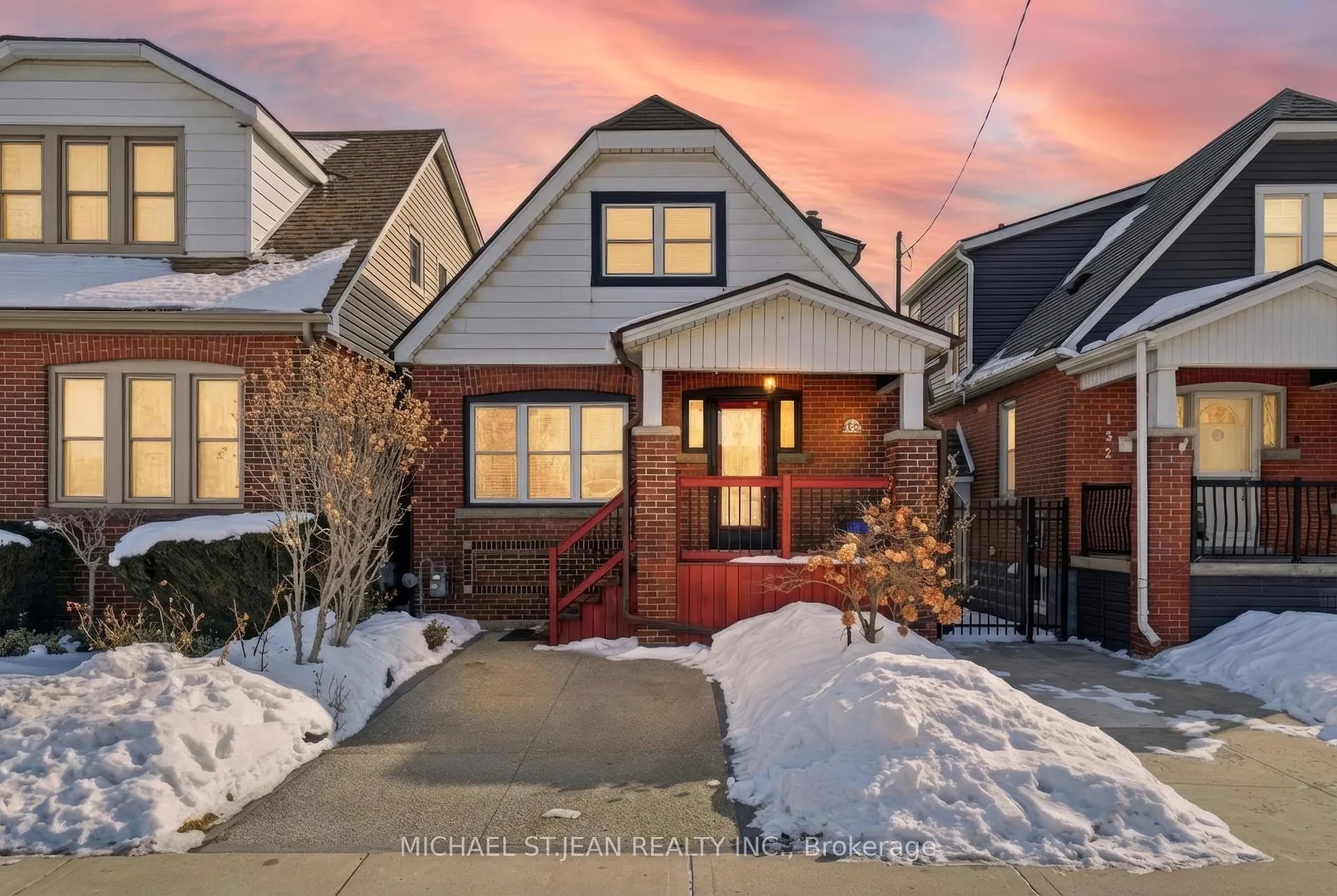 Front of 134 Balsam Avenue N