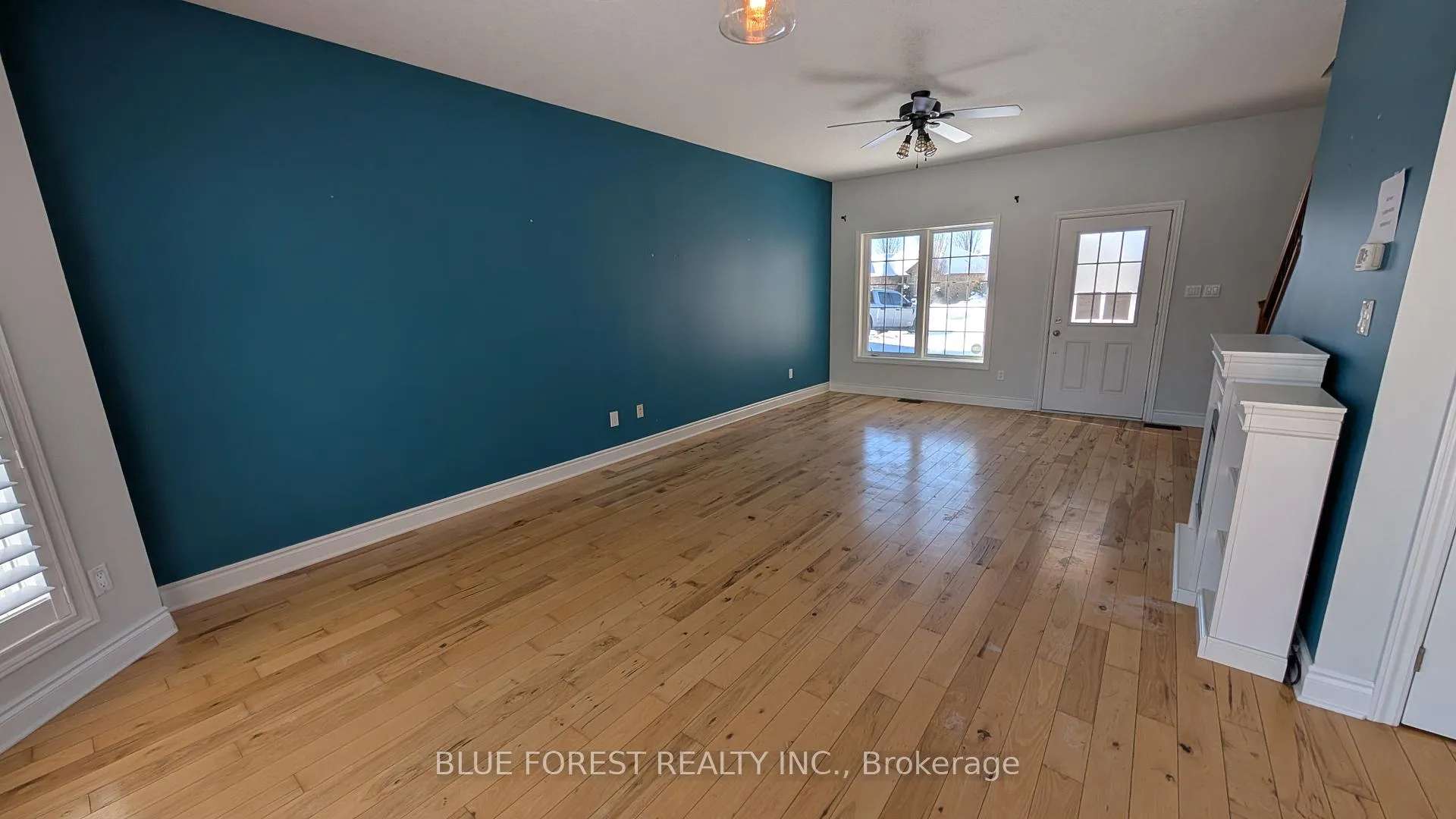Photo 4 of 125 Deborah Drive, Strathroy-Caradoc, NE — HOMEH