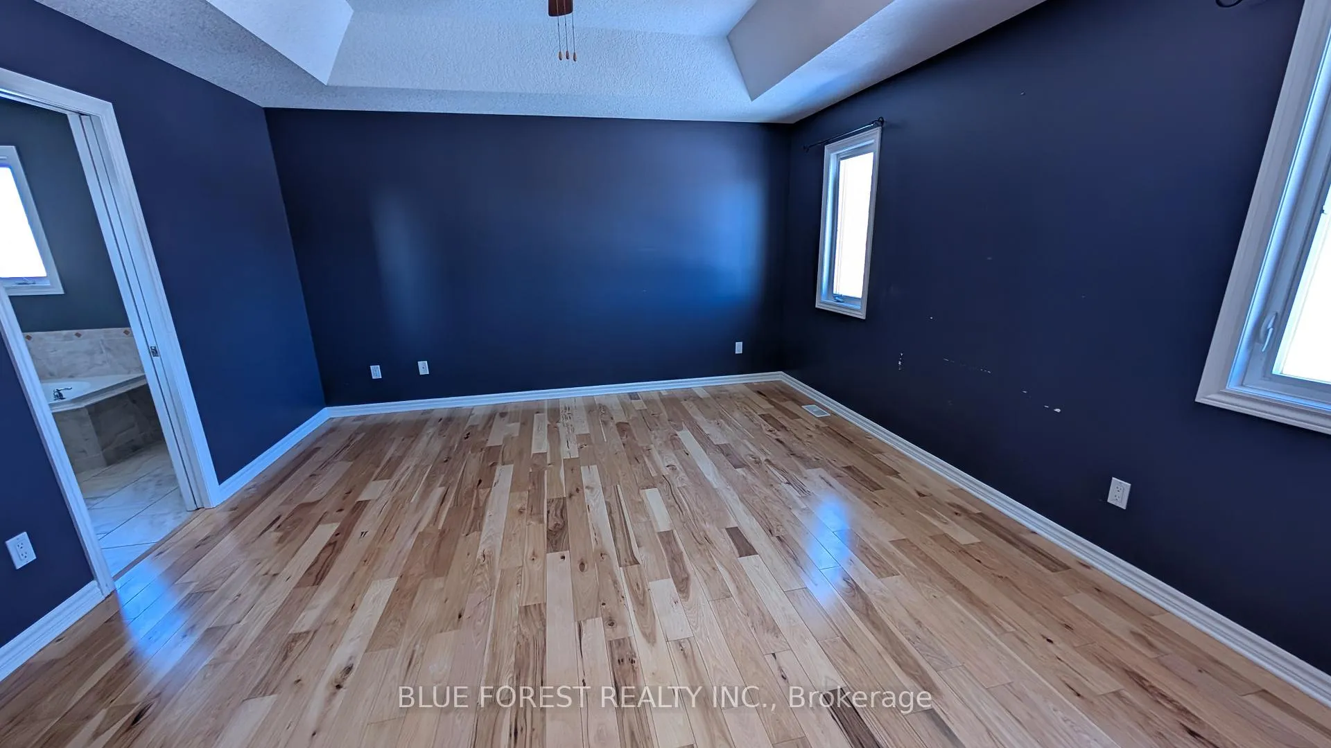Photo 10 of 125 Deborah Drive, Strathroy-Caradoc, NE — HOMEH