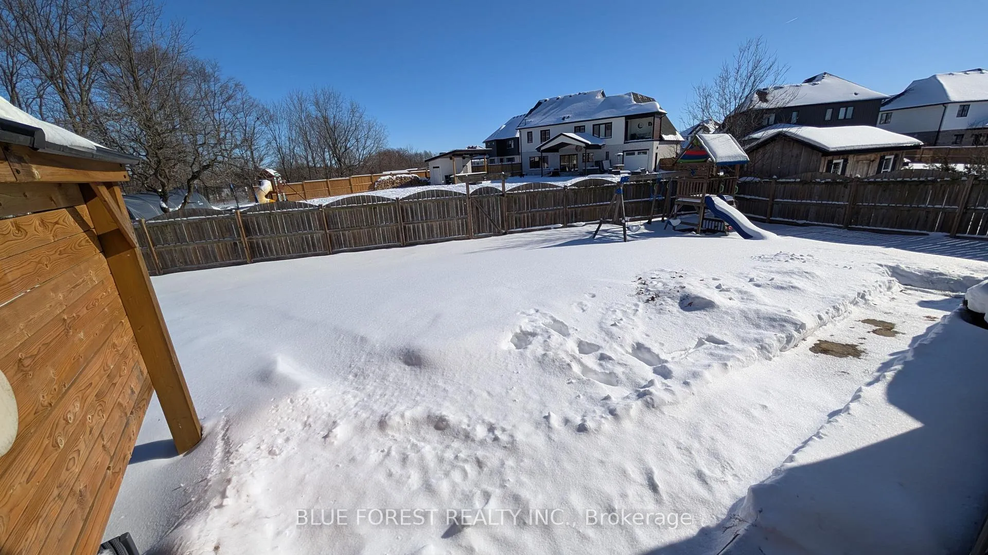 Photo 25 of 125 Deborah Drive, Strathroy-Caradoc, NE — HOMEH