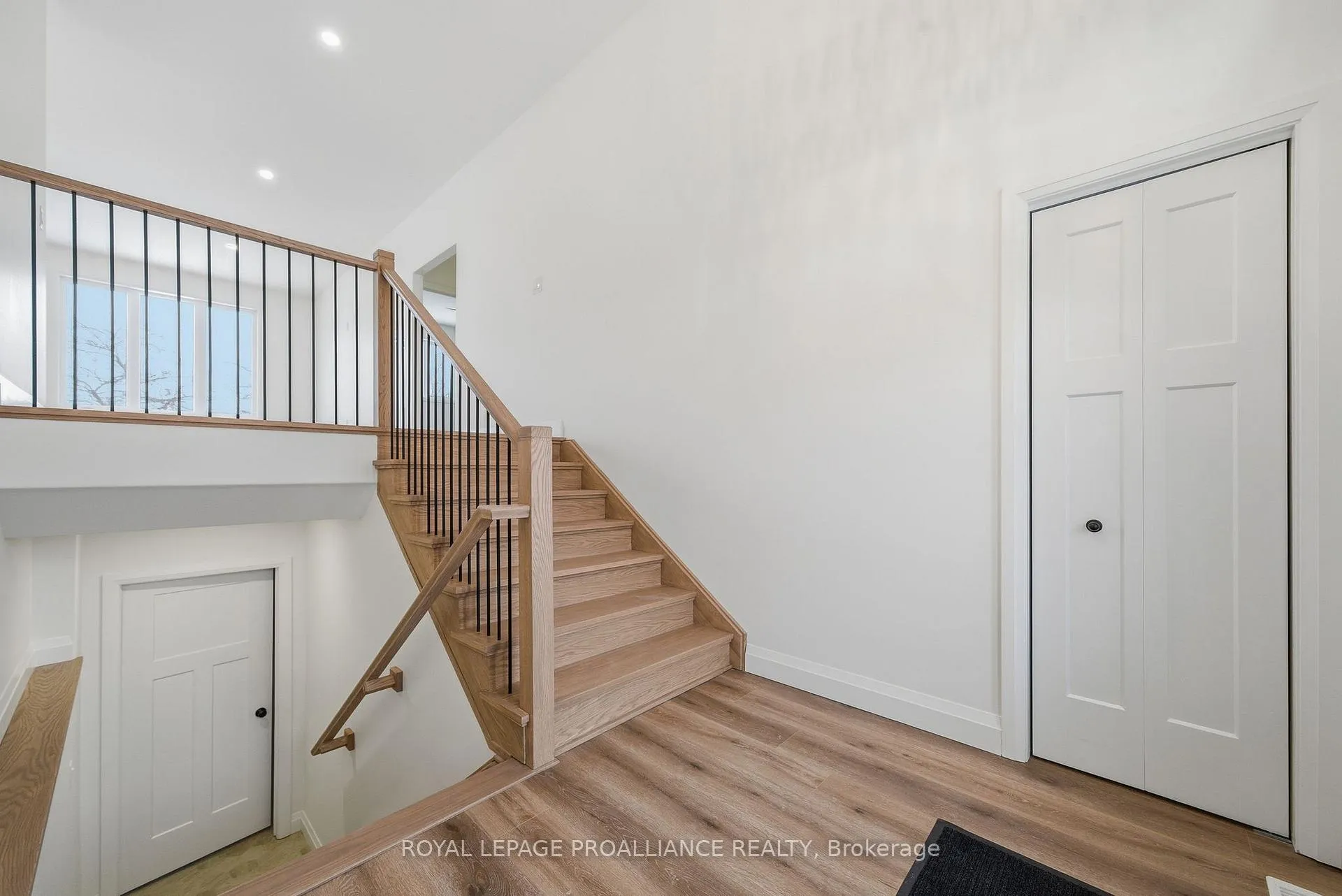 Photo 7 of 152 Bay Street, Quinte West, Trenton Ward — HOMEH