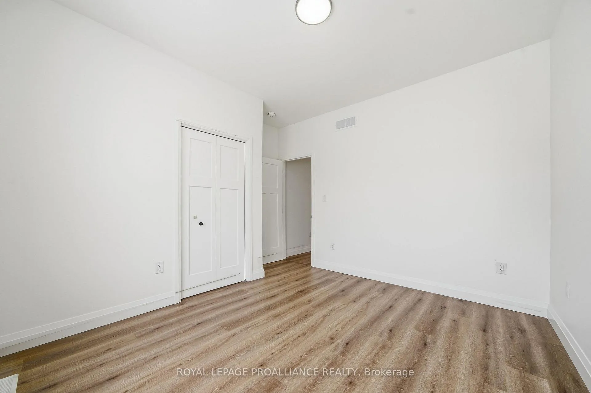 Photo 36 of 152 Bay Street, Quinte West, Trenton Ward — HOMEH
