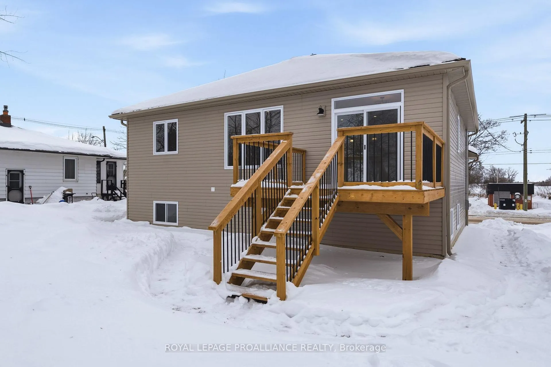 Photo 46 of 152 Bay Street, Quinte West, Trenton Ward — HOMEH
