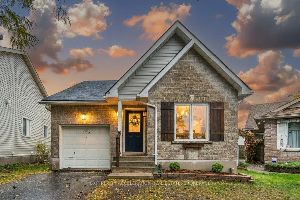 Front of 753 Shire's Way