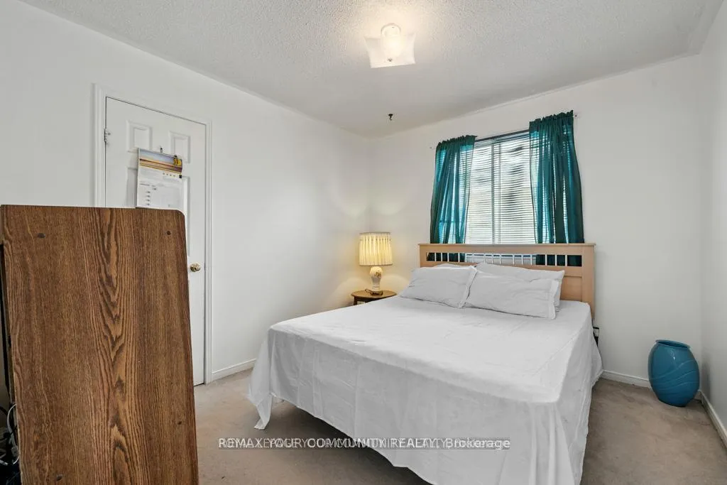 Photo 30 of 104 Garden Drive, Barrie, Allandale Heights — HOMEH