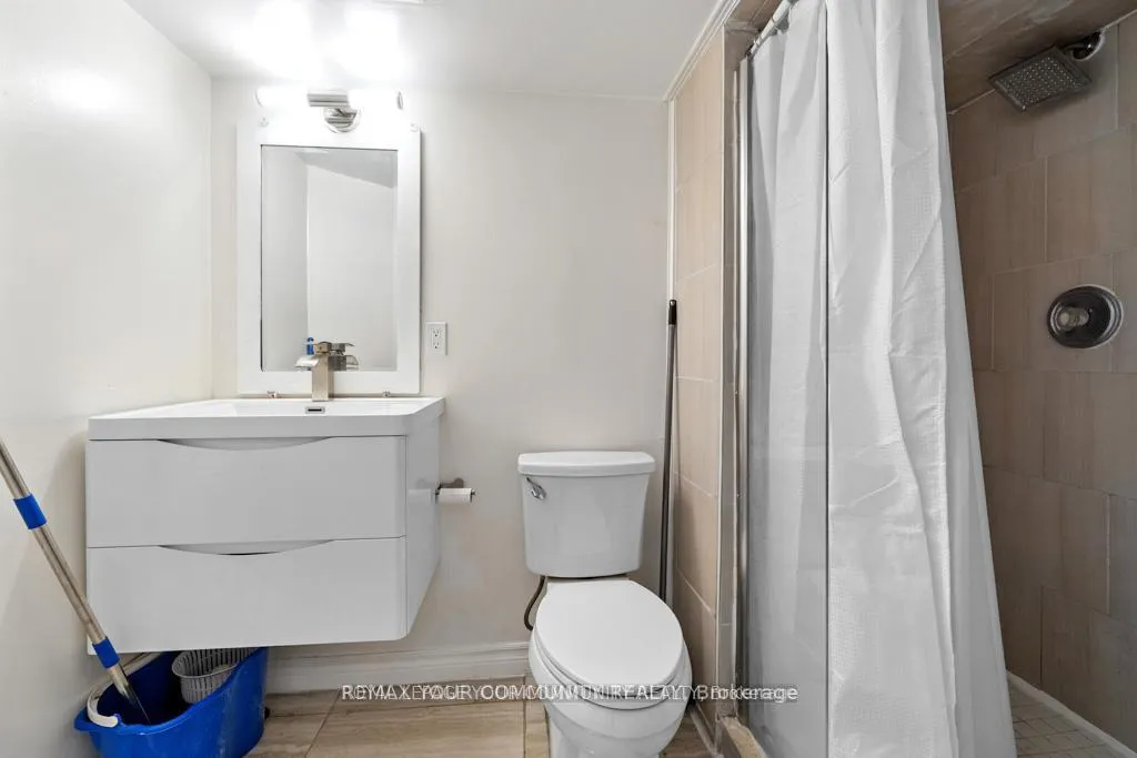 Photo 36 of 104 Garden Drive, Barrie, Allandale Heights — HOMEH