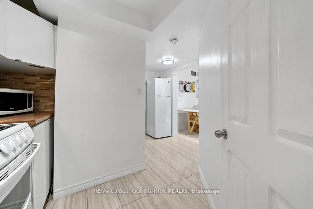 Photo 37 of 104 Garden Drive, Barrie, Allandale Heights — HOMEH