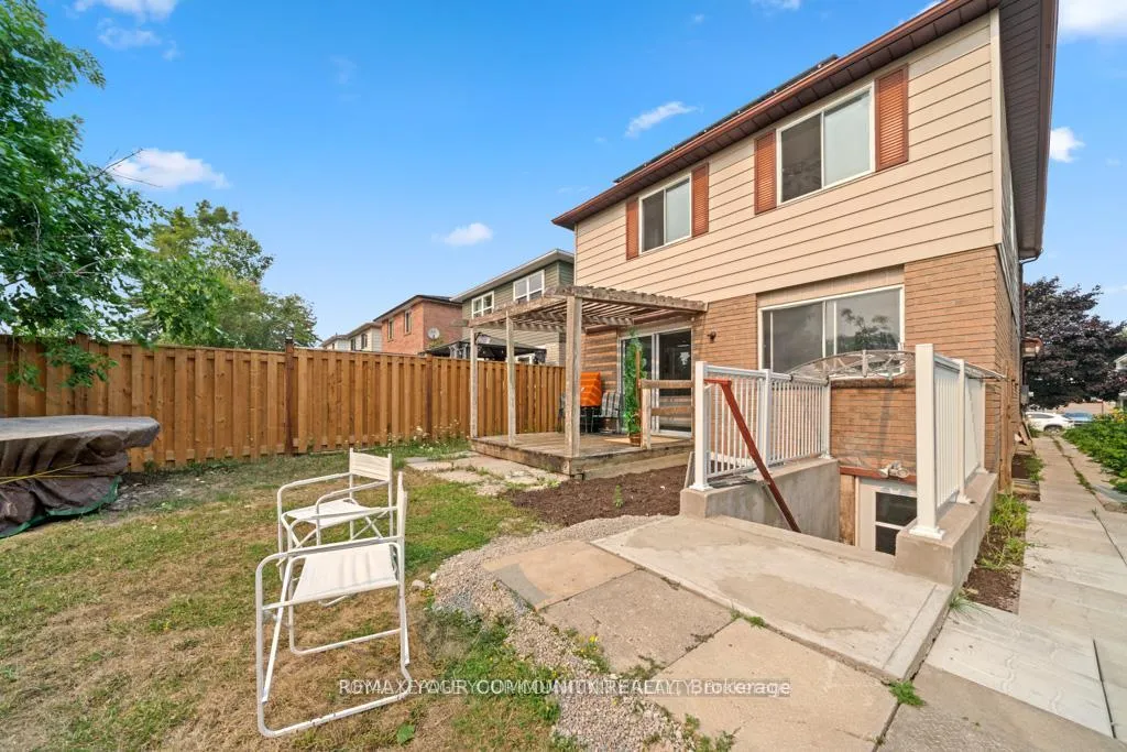 Photo 44 of 104 Garden Drive, Barrie, Allandale Heights — HOMEH