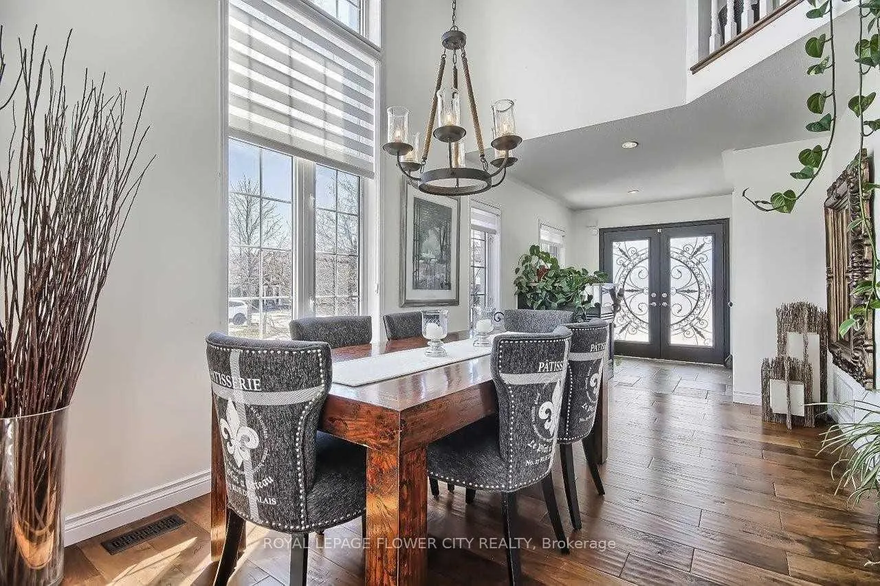 Photo 6 of 2247 Empire Crescent W, Burlington, Orchard — HOMEH
